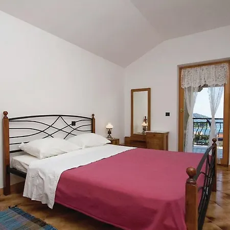 Vakantiehuis Cozy Holiday In With Seaview *