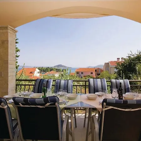 Hébergement de vacances Cozy Holiday In With Seaview *